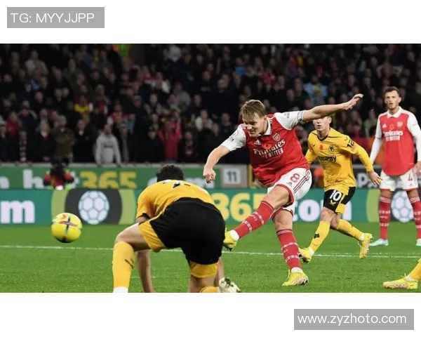 中超激战：那不勒斯大胜阿森纳乌龙球引发转会热议