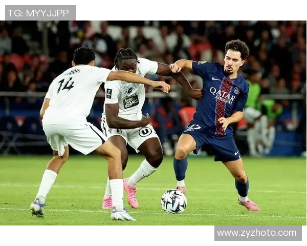 西甲精彩对决皇马主场大胜莱比锡球星帽子戏法点燃激情与转会传闻