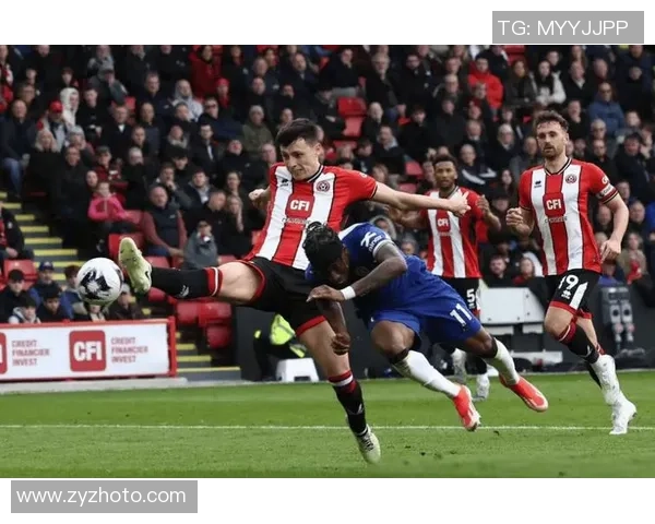 德甲焦点战阿森纳与切尔西互交白卷神扑引发争议判罚引热议