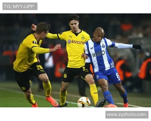 欧联杯波尔图与多特蒙德激战成和补时争议判罚引发全场热议