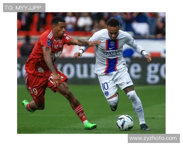 德甲精彩对决巴黎圣日耳曼4-0横扫曼城战术解析引发全场热议