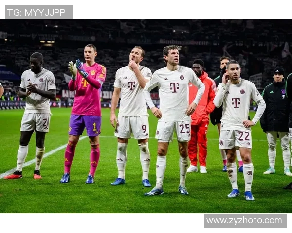 拜仁友谊赛大胜那不勒斯红牌事件引发全场热议与冷门回顾