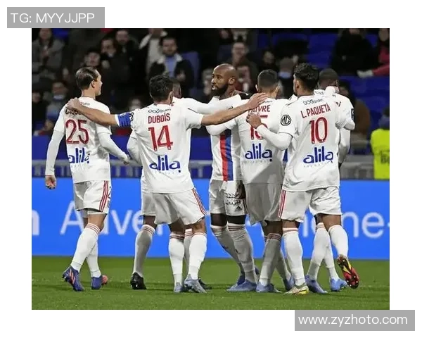 欧联杯精彩对决里昂绝杀国米引爆全场激情时刻回顾