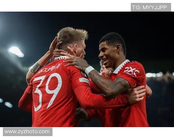 友谊赛AC米兰大胜曼联帽子戏法引发争议判罚全场沸腾