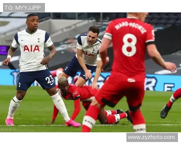 热刺逆转皇马上演惊天大逆转红牌风波引发全场热议 热刺逆转皇马上演惊天大逆转红牌风波引发全场热议